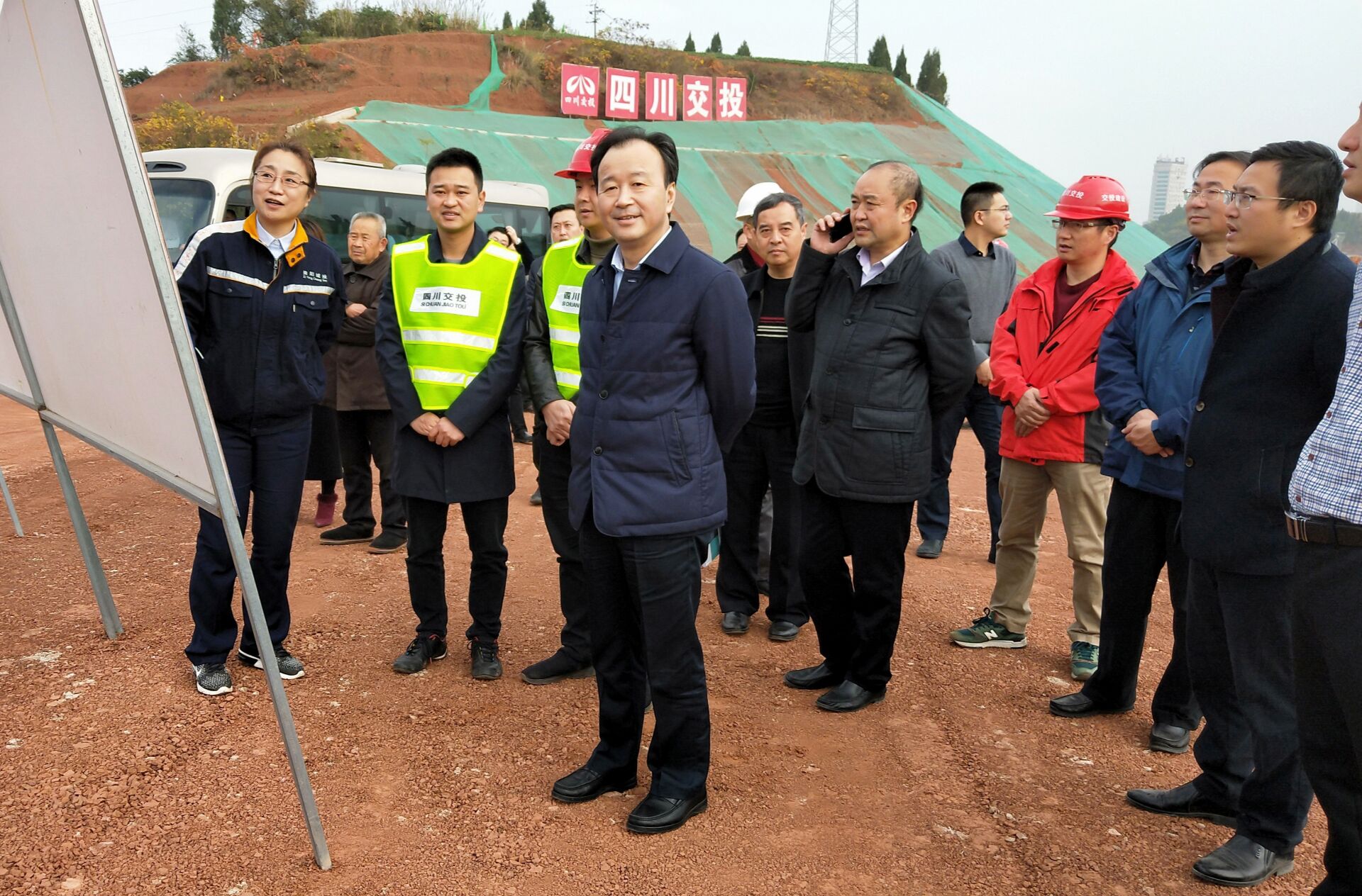 资阳市市委书记陈吉明调研娇子大道西延线建设项目